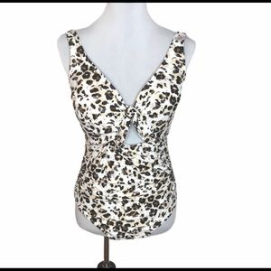 Women’s Nip Tuck Wild at Heart leopard one piece swim size 6